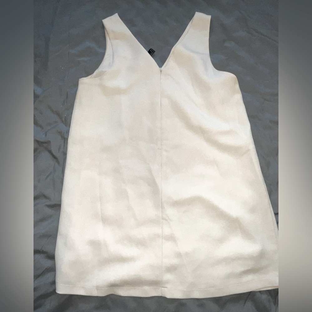 DRESS A-Line - Picture 2 of 5